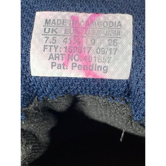 Salomon Women's Size 7.5 Waterproof Contagrip Trail/Athletic Shoes Light Blue - Picture 11 of 11